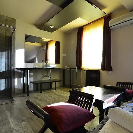 Thermal Panzio 3* Шарвар